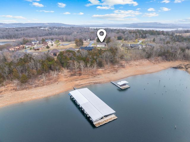 626 Gray Fox Road, Blue Eye, MO 65611