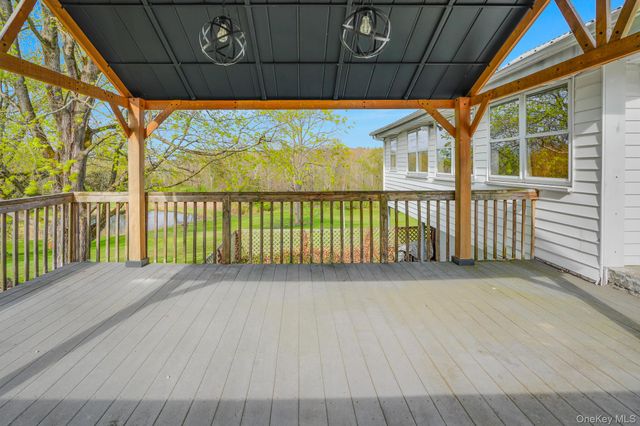 81 Verbank Road, Millbrook, NY 12545