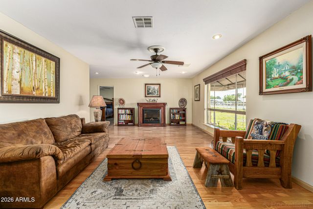 14801 N 81ST Avenue, Peoria, AZ 85381