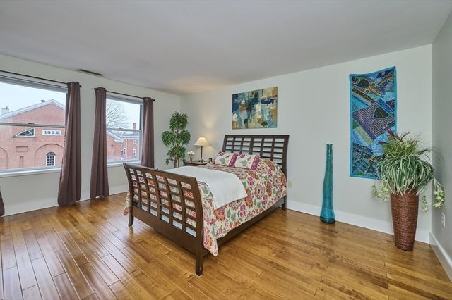 289 Essex St 308, Salem, MA 01970