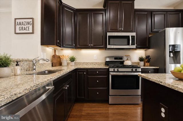 422 LOPATA RD, Phoenixville, PA 19460