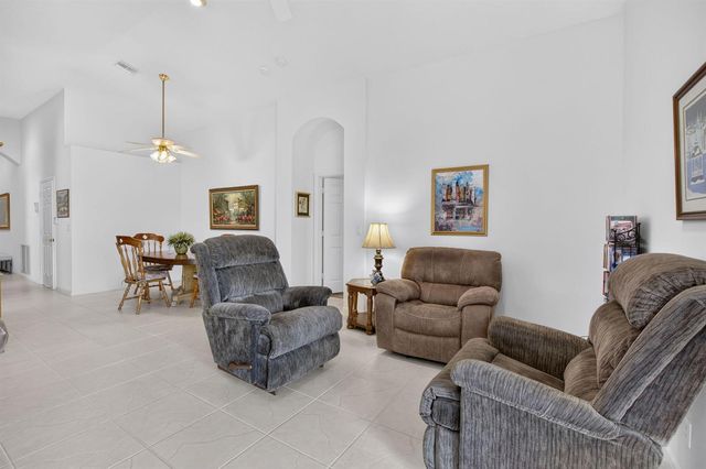 5293 Grey Birch Lane, Boynton Beach, FL 33437