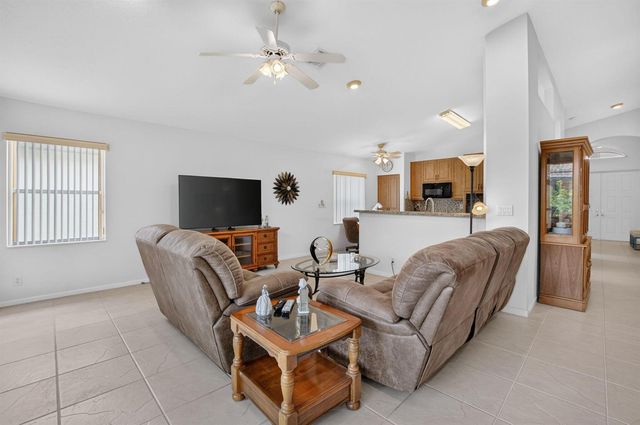 5293 Grey Birch Lane, Boynton Beach, FL 33437