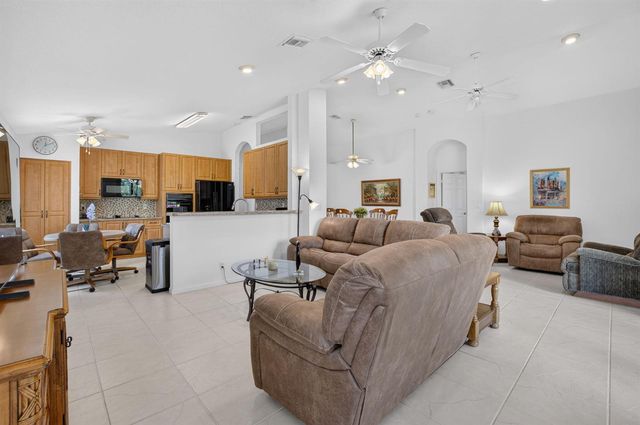 5293 Grey Birch Lane, Boynton Beach, FL 33437