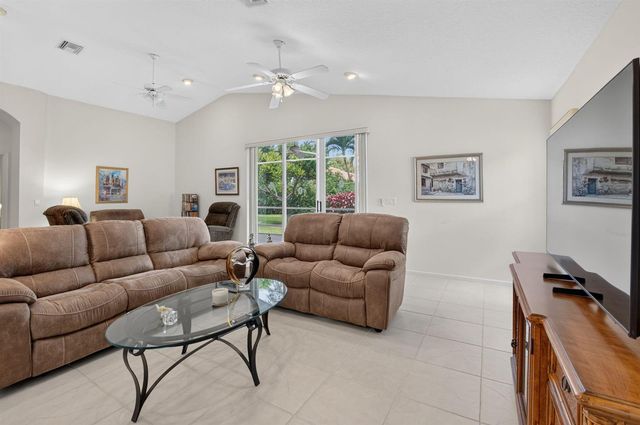 5293 Grey Birch Lane, Boynton Beach, FL 33437