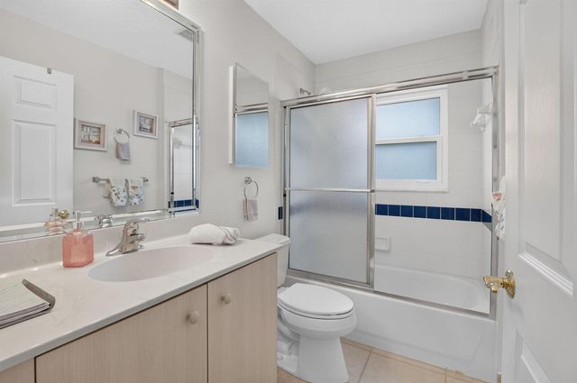 5293 Grey Birch Lane, Boynton Beach, FL 33437