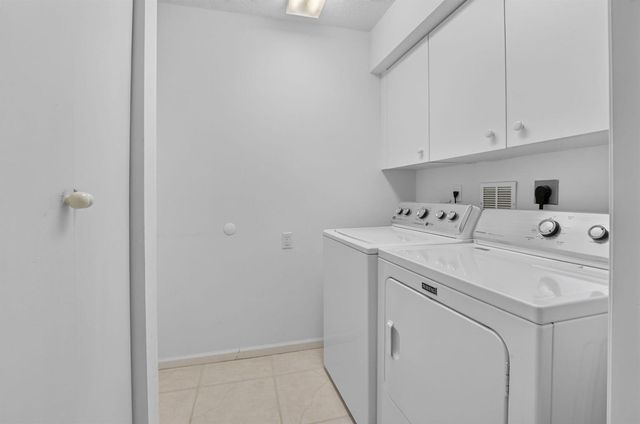 5293 Grey Birch Lane, Boynton Beach, FL 33437