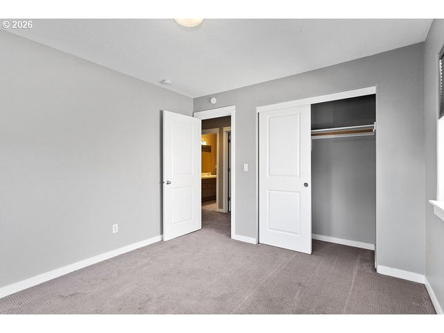 10789 Sw CLEAR St, Tualatin, OR 97062