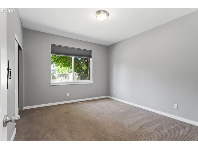 10789 Sw CLEAR St, Tualatin, OR 97062