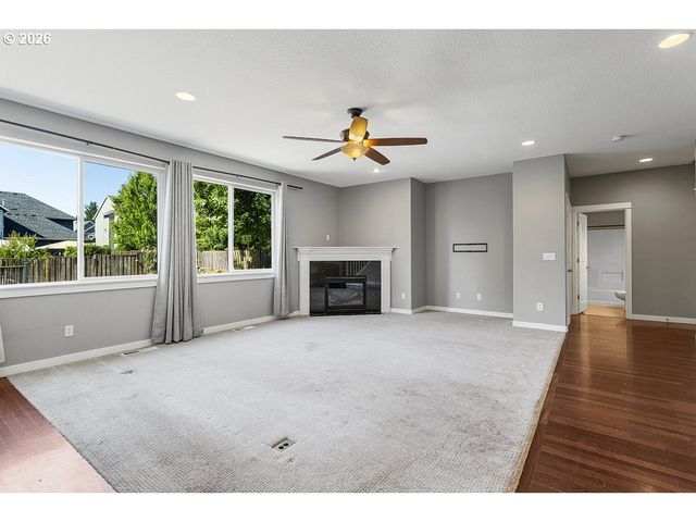 10789 Sw CLEAR St, Tualatin, OR 97062