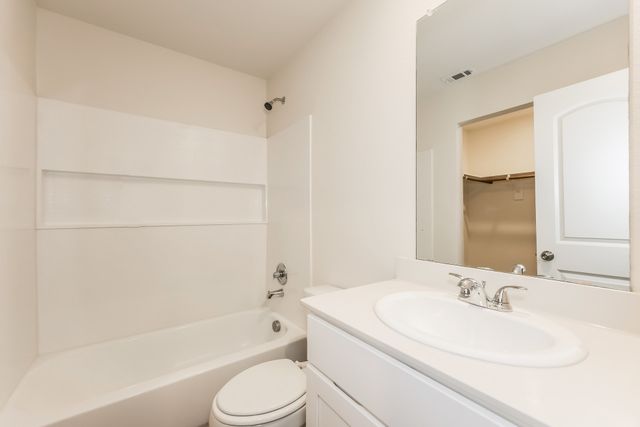 2213 Dillard Street, Fort Worth, TX 76105