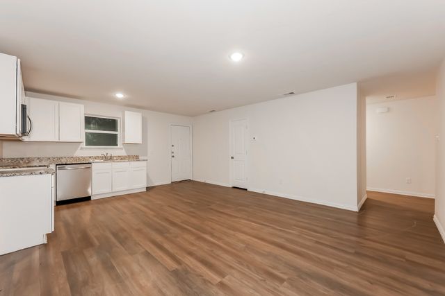 2213 Dillard Street, Fort Worth, TX 76105