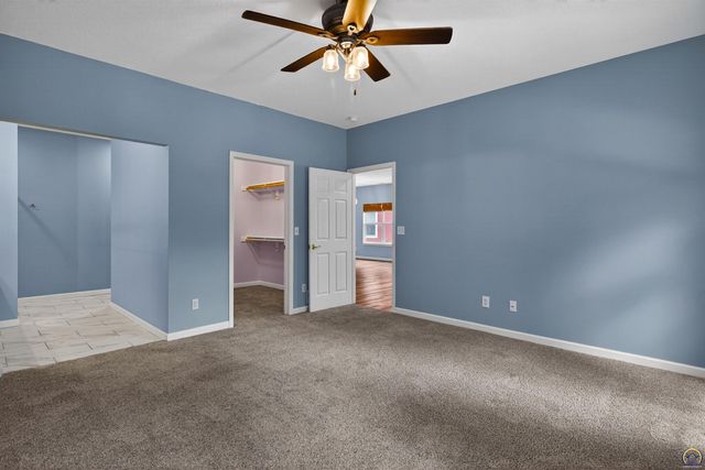 4204 SW Shenandoah RD, Topeka, KS 66610