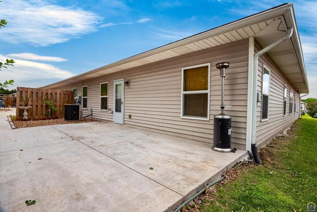 4204 SW Shenandoah RD, Topeka, KS 66610