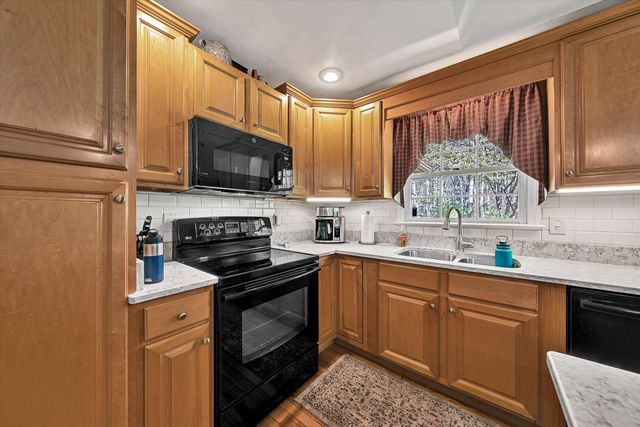 499 Cahas LN, Boones Mill, VA 24065