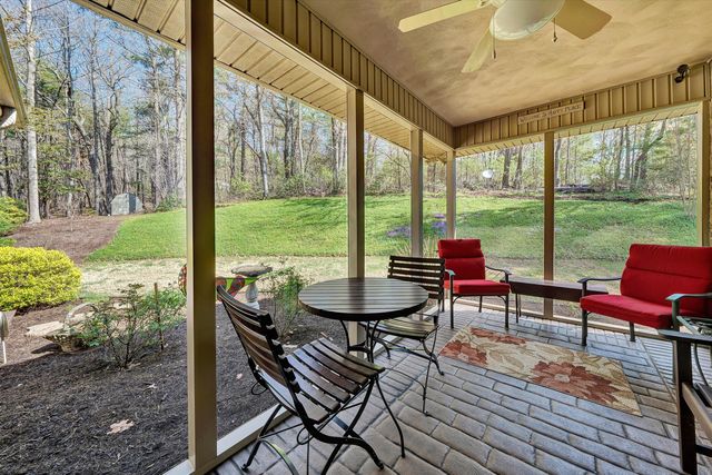 499 Cahas LN, Boones Mill, VA 24065