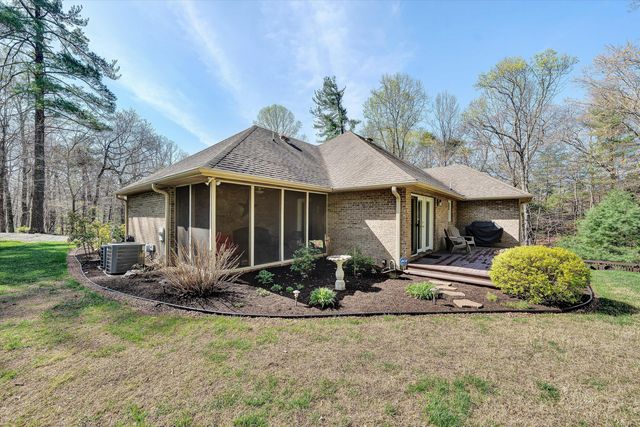 499 Cahas LN, Boones Mill, VA 24065