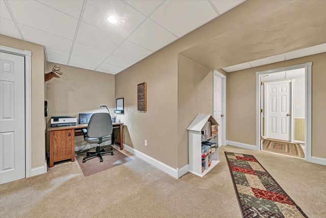 499 Cahas LN, Boones Mill, VA 24065