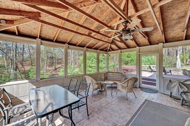 499 Cahas LN, Boones Mill, VA 24065