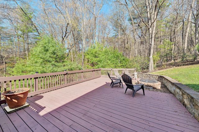 499 Cahas LN, Boones Mill, VA 24065