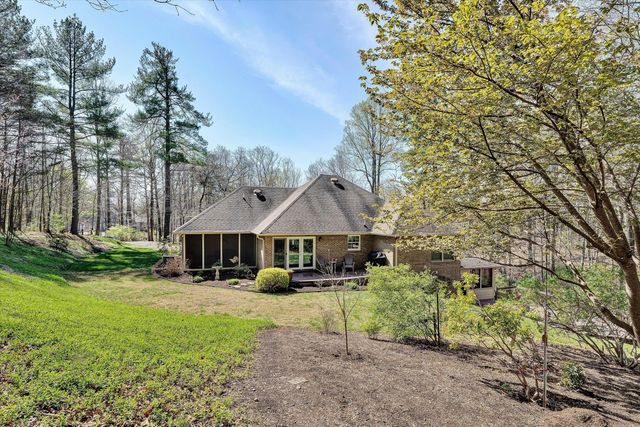 499 Cahas LN, Boones Mill, VA 24065