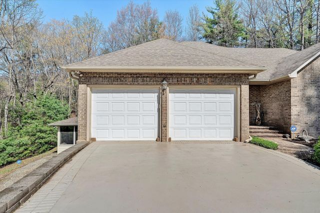 499 Cahas LN, Boones Mill, VA 24065