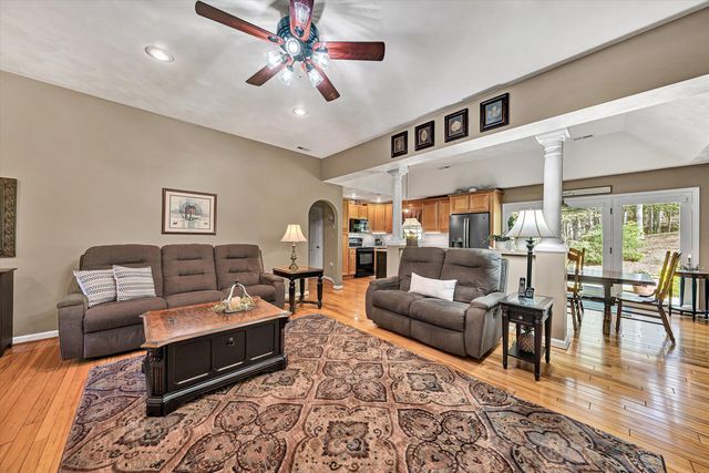 499 Cahas LN, Boones Mill, VA 24065