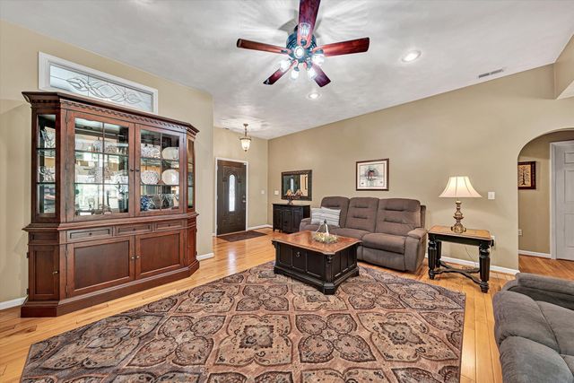 499 Cahas LN, Boones Mill, VA 24065