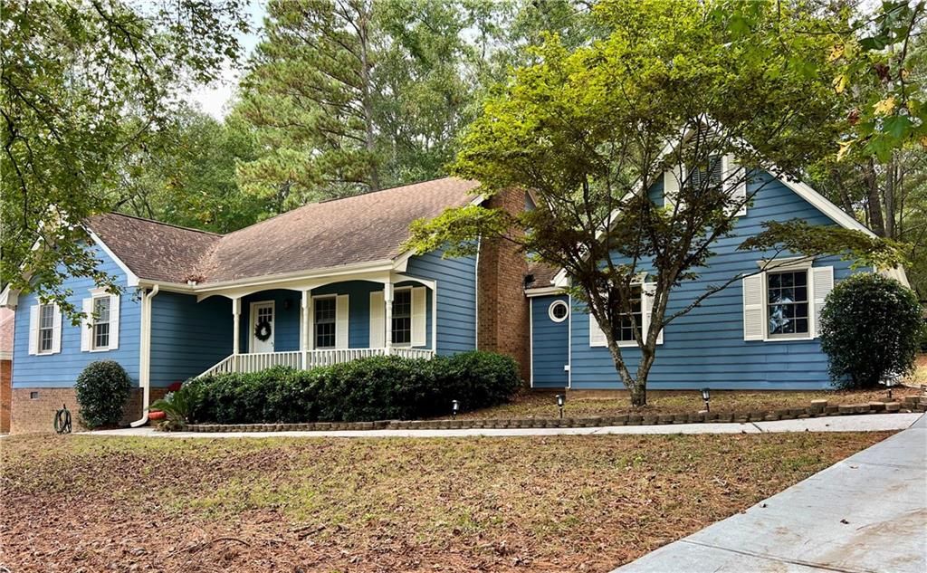 1955 Skyland Glen Drive, Snellville, GA 30078