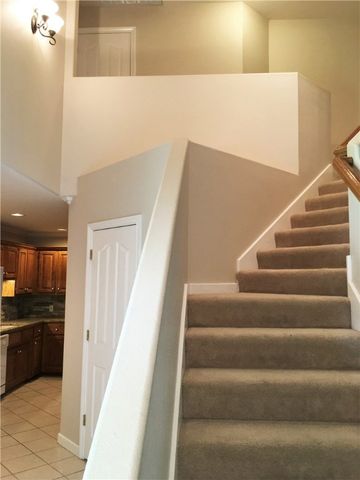 74 E Cydnee Street, Fayetteville, AR 72703