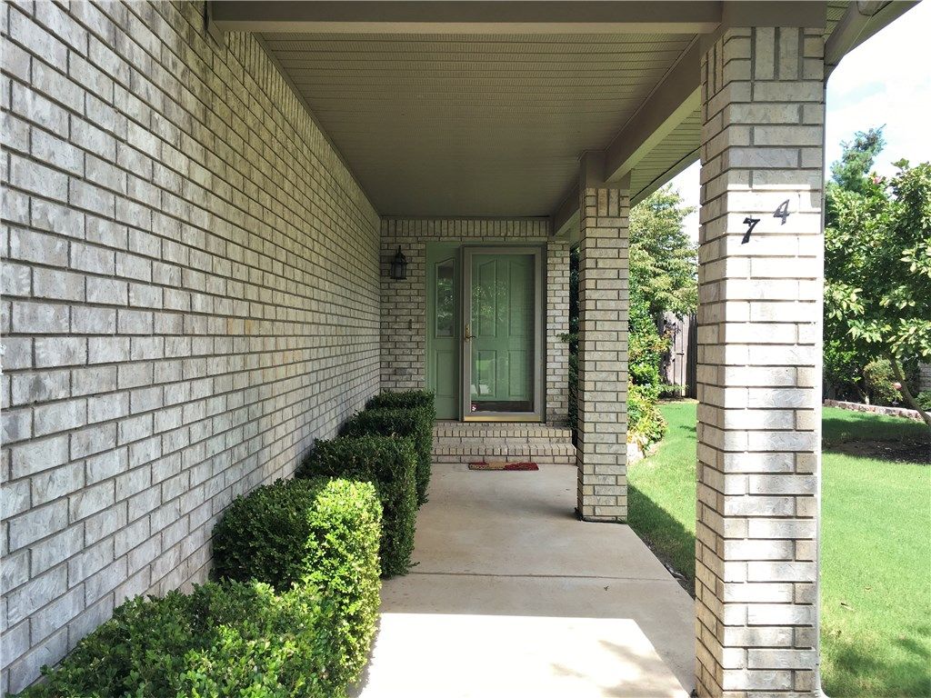 74 E Cydnee Street, Fayetteville, AR 72703