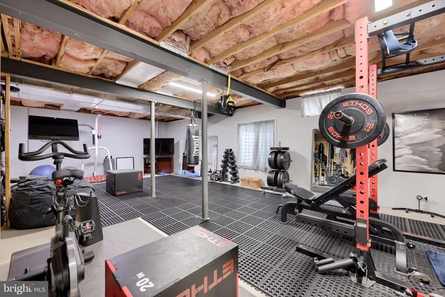 16 CEDAR CHASE DR, Mountville, PA 17554