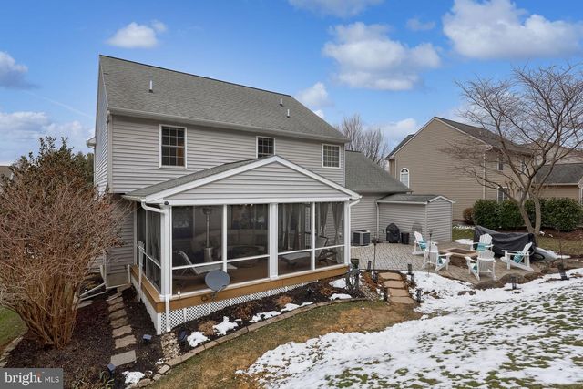 16 CEDAR CHASE DR, Mountville, PA 17554