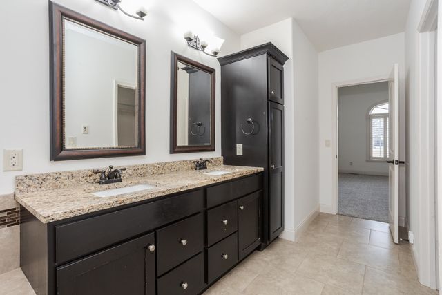 2807 Vrooman Court, Bloomington, IL 61704