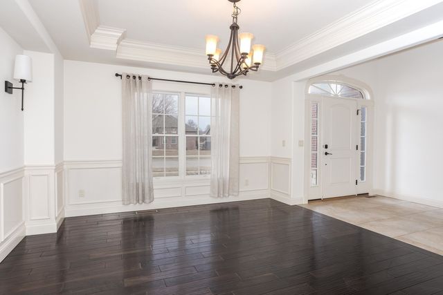 2807 Vrooman Court, Bloomington, IL 61704