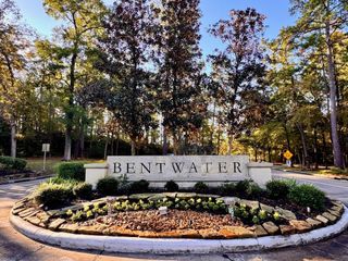 107 Hampton Glen Road, Montgomery, TX 77356