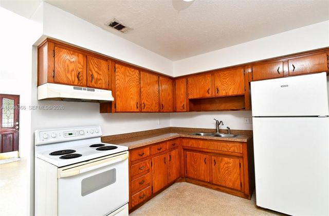 25 N Maples St., Lehigh Acres, FL 33936