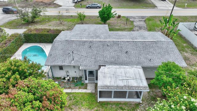 25 N Maples St., Lehigh Acres, FL 33936