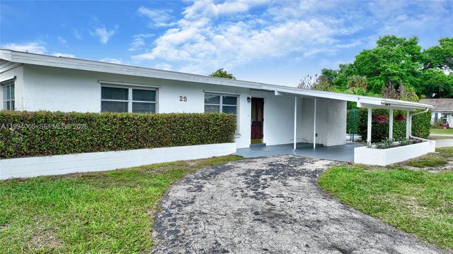 25 N Maples St., Lehigh Acres, FL 33936