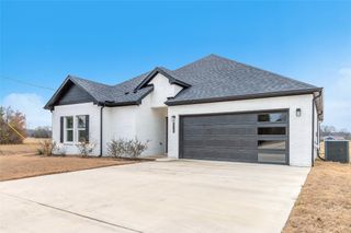 108 Oakdale Road, Trinidad, TX 75163