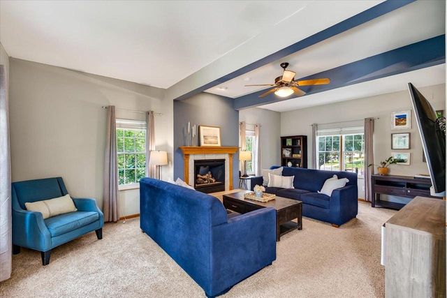 1398 Overlook Pass, Sun Prairie, WI 53590