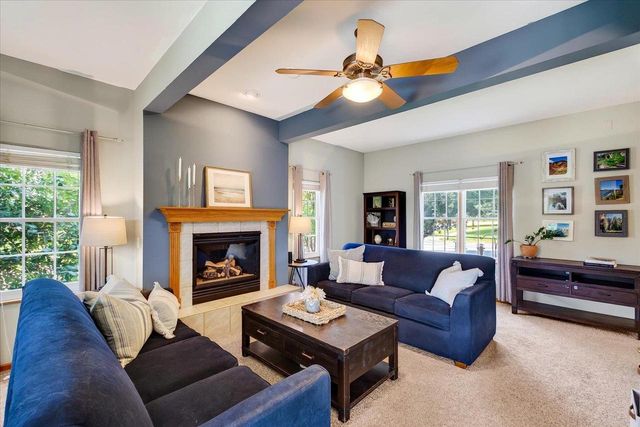 1398 Overlook Pass, Sun Prairie, WI 53590