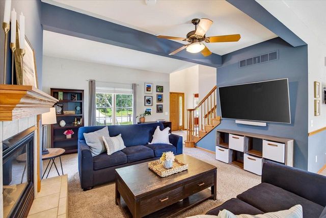 1398 Overlook Pass, Sun Prairie, WI 53590
