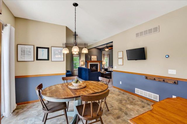 1398 Overlook Pass, Sun Prairie, WI 53590