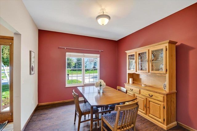 1398 Overlook Pass, Sun Prairie, WI 53590