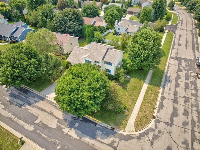 1398 Overlook Pass, Sun Prairie, WI 53590