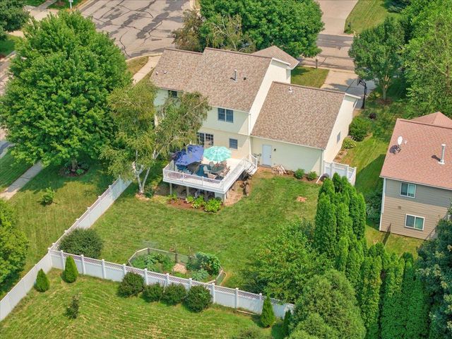 1398 Overlook Pass, Sun Prairie, WI 53590