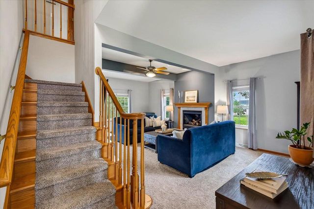 1398 Overlook Pass, Sun Prairie, WI 53590