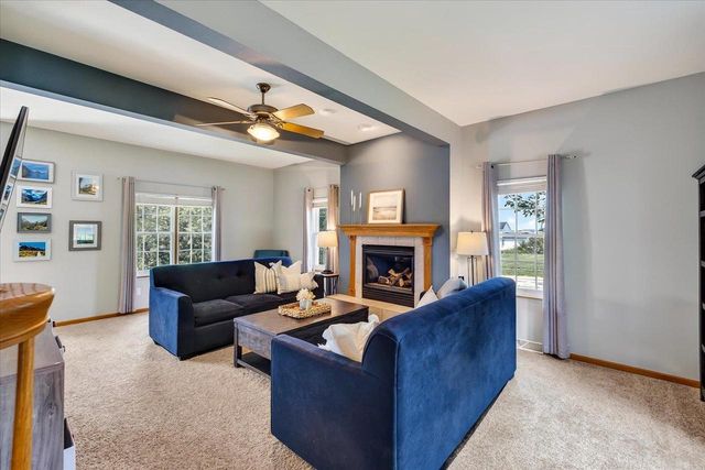 1398 Overlook Pass, Sun Prairie, WI 53590
