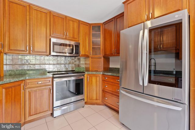 5023 SANGAMORE RD, Bethesda, MD 20816